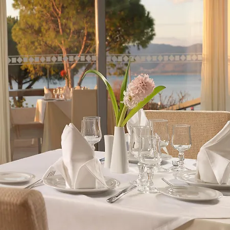 Hotel Achaia Airotel